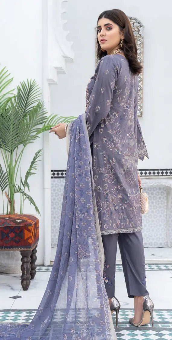 Pakistani Salwar Suits For Women